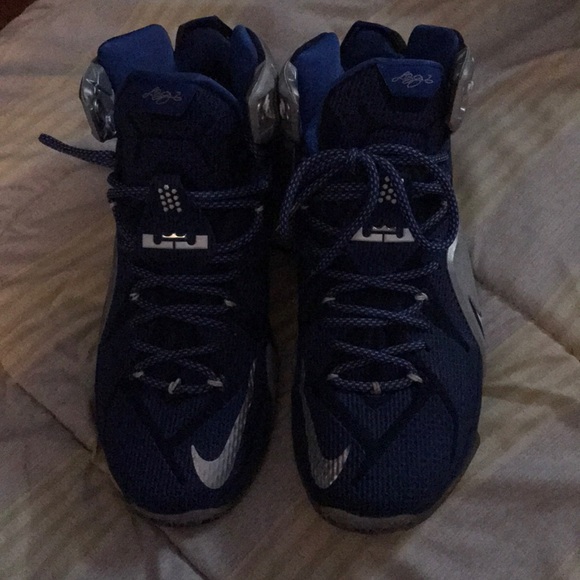 lebron james dallas cowboys shoes
